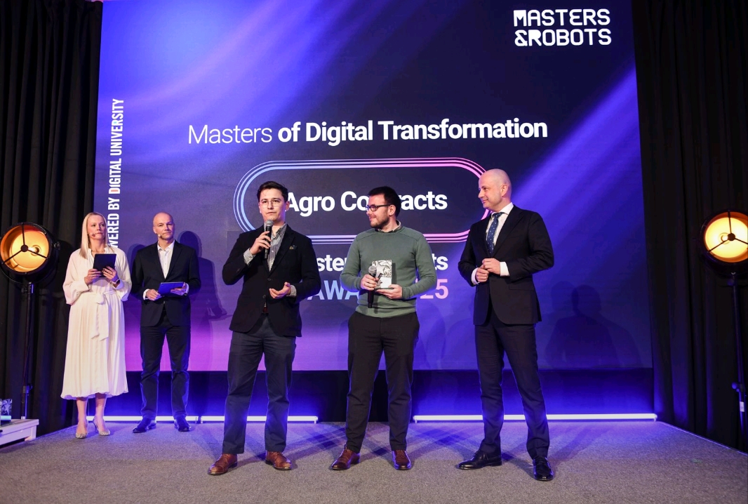 Master and Robots award